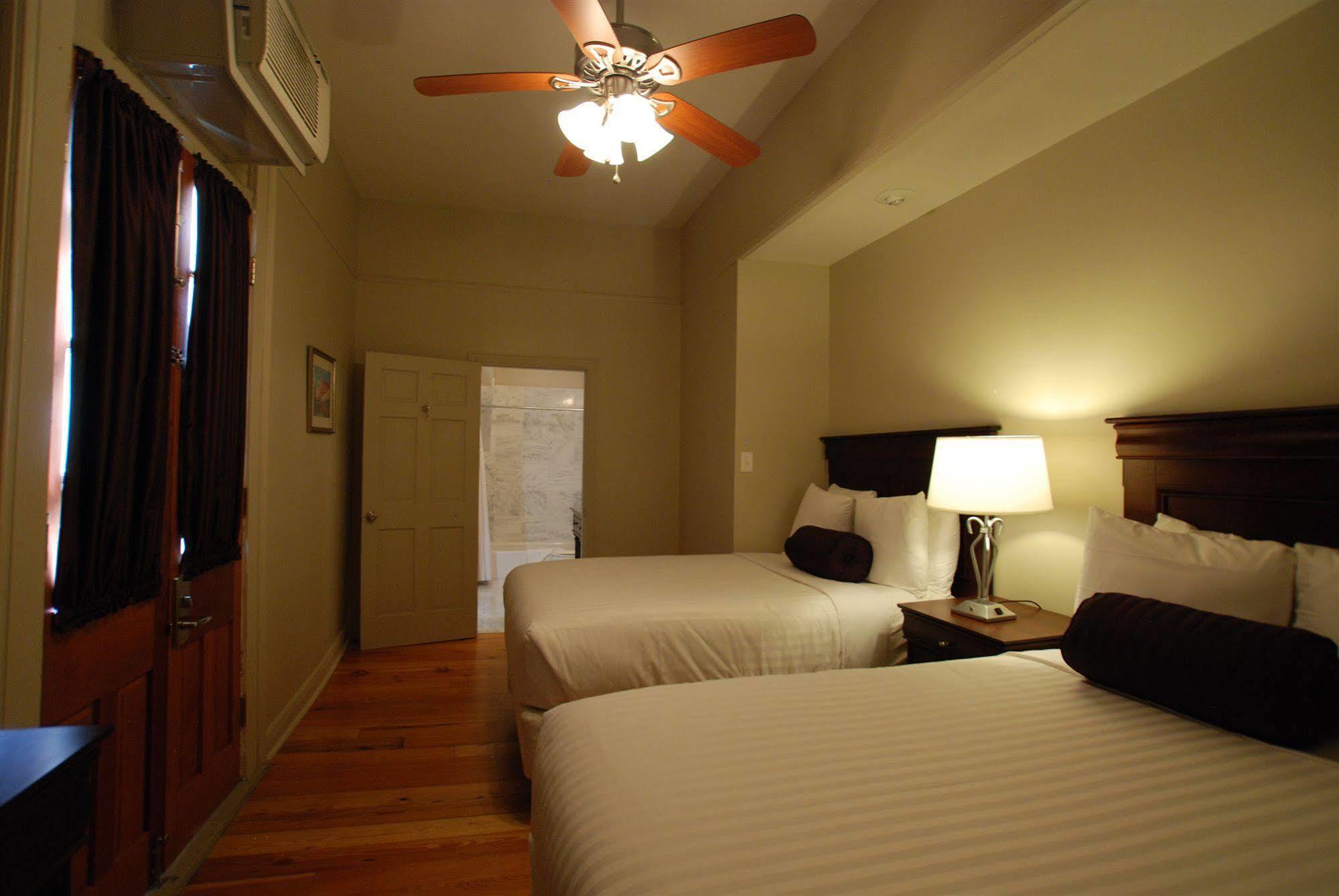 ניו אורלינס Inn On St. Ann, A French Quarter Guest Houses Property מראה חיצוני תמונה