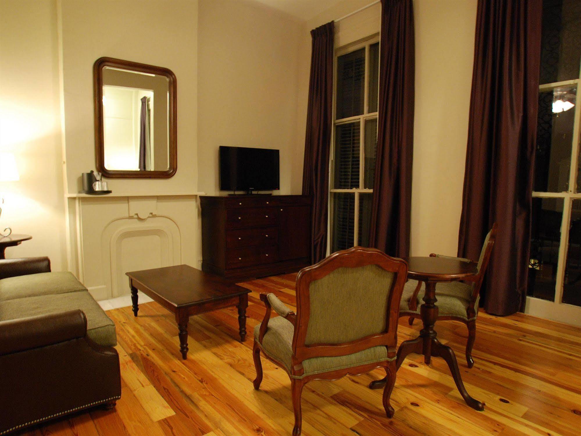 ניו אורלינס Inn On St. Ann, A French Quarter Guest Houses Property מראה חיצוני תמונה